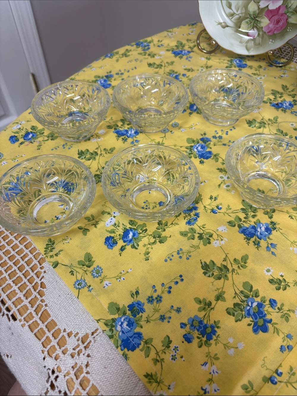 Unique Vintage Clear Pressed Glass Dessert Bowls - Set of 6